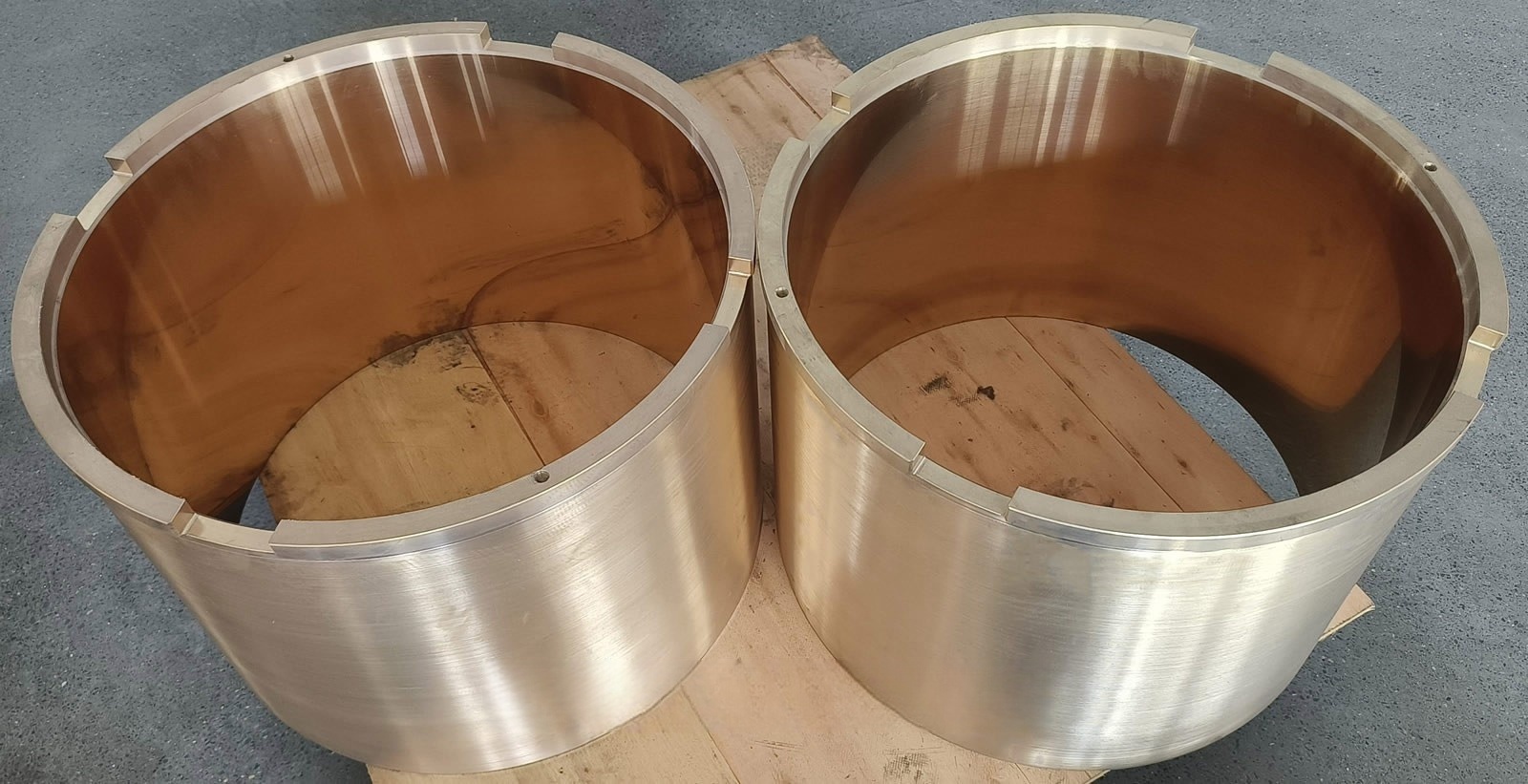 14】sandvik-cone-crusher-CH660-bottom-shell-bushing
