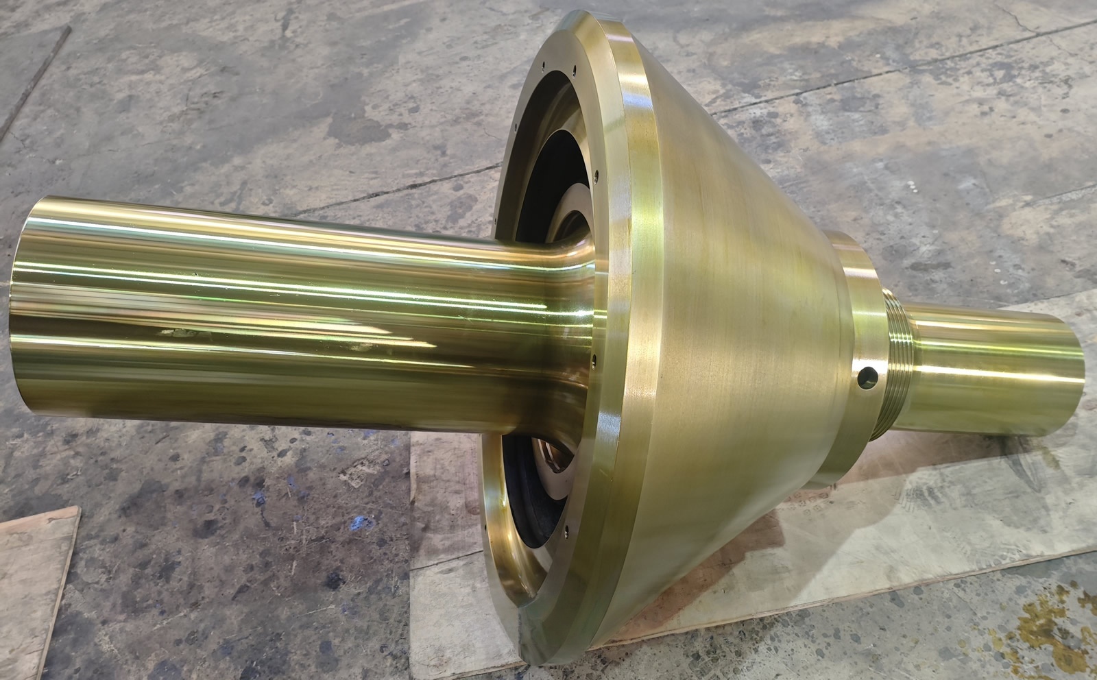 7】sandvik-CH420-cone-crusher-442.7591-901-Main-Shaft-Assembly
