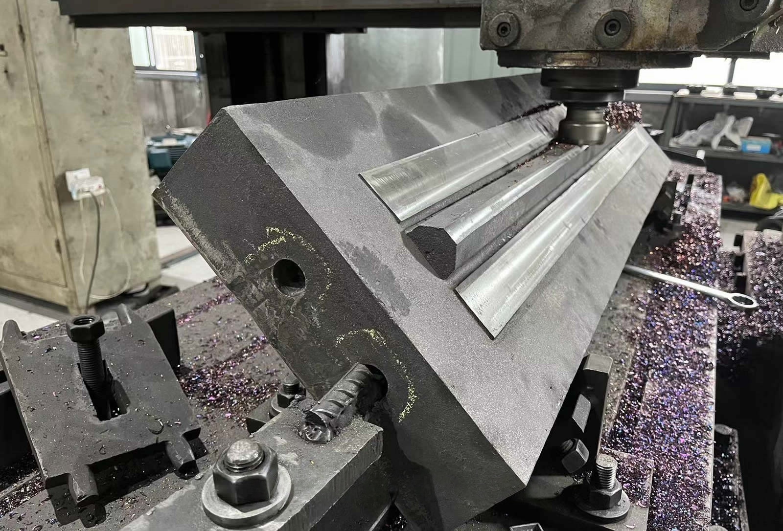 4】Blow-bar-machining